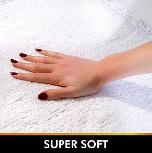 Chesapeake Crochet Bath Rug Set White 1