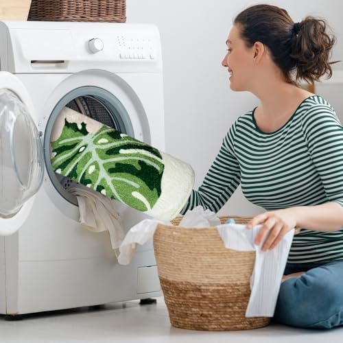 Green Leaf Bath Mat with Anti-Slip Design