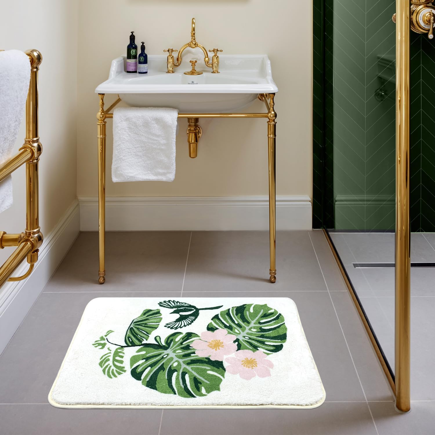 Green Leaf Bath Mat with Anti-Slip Design