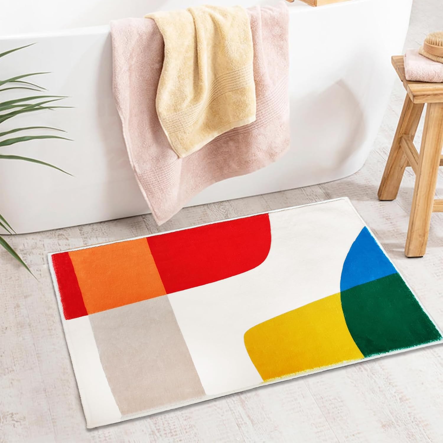 Modern Abstract Bath Mat 16x24 Inch Non Slip Plush Rug for Kids
