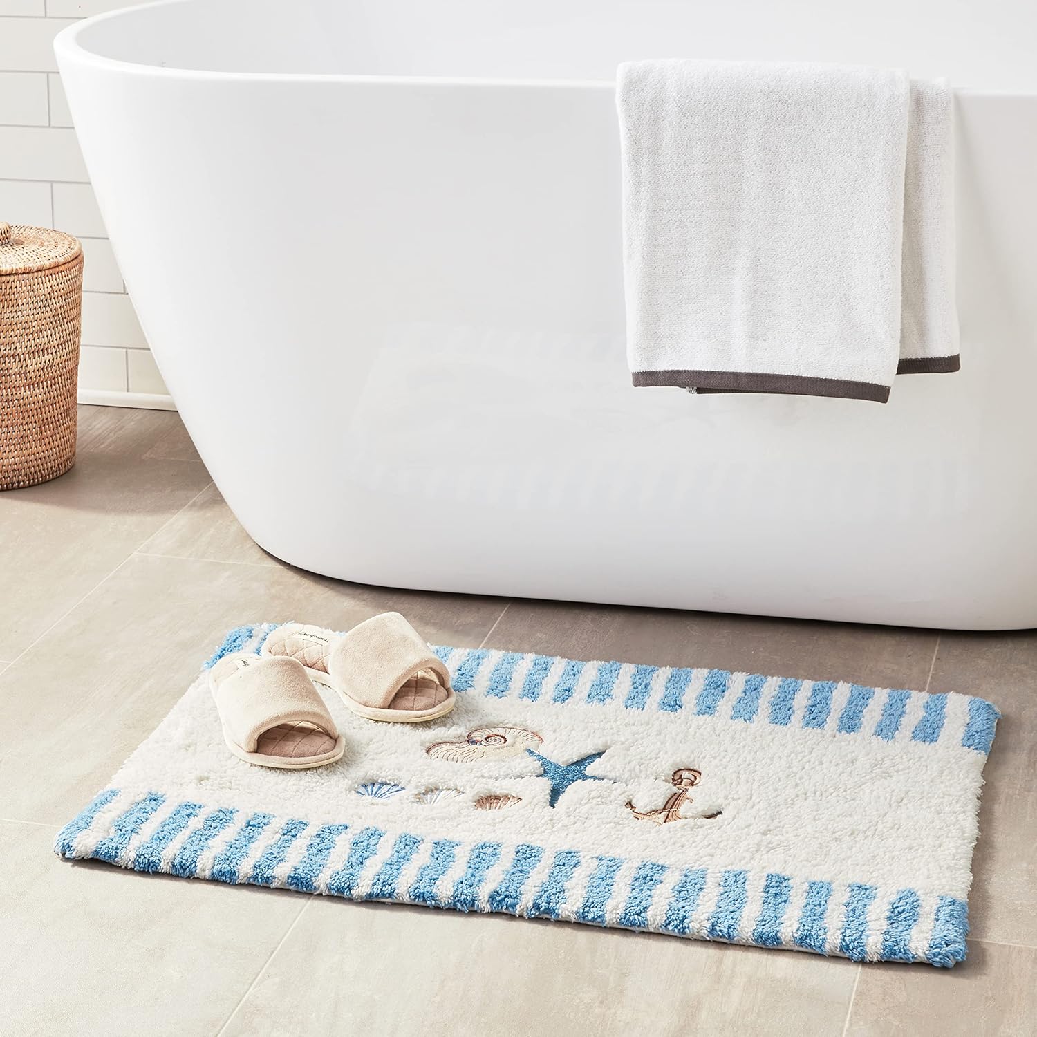 Avanti Linens Antigua Bath Rug Multicolor 1